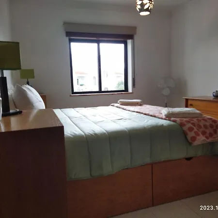 Porches Superior Balcony Pool Flat Lagoa (Algarve)